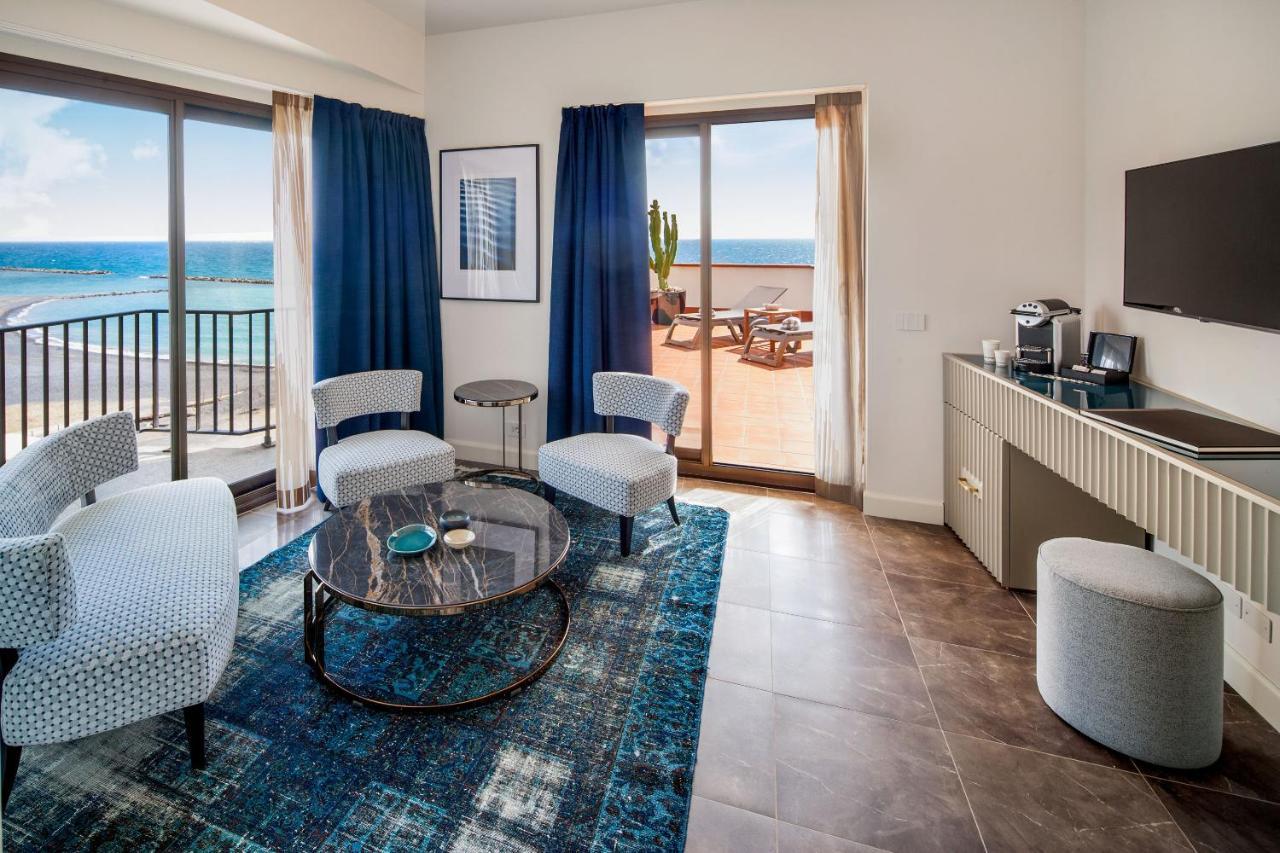 Master Suite mit Terrasse und Meerblick