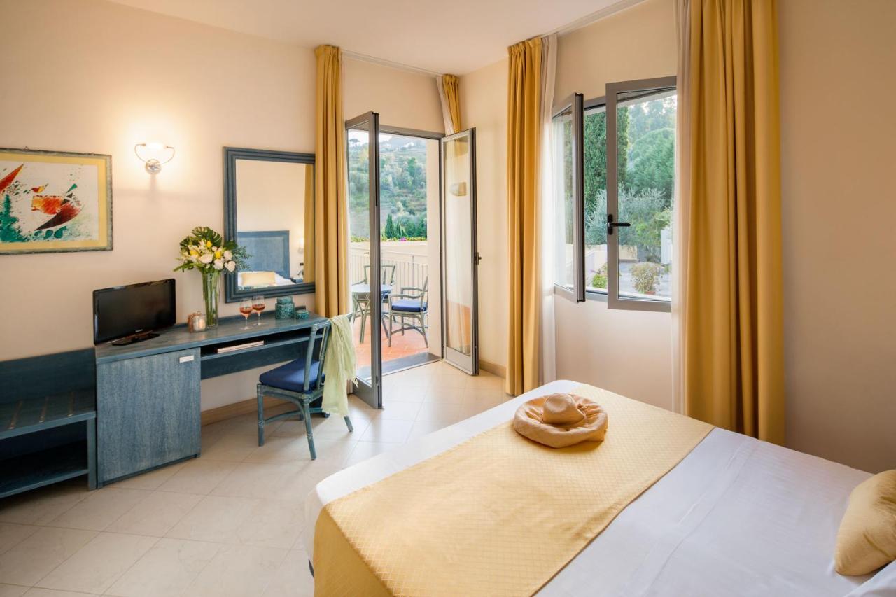 Standard Double or Twin Room Balcony