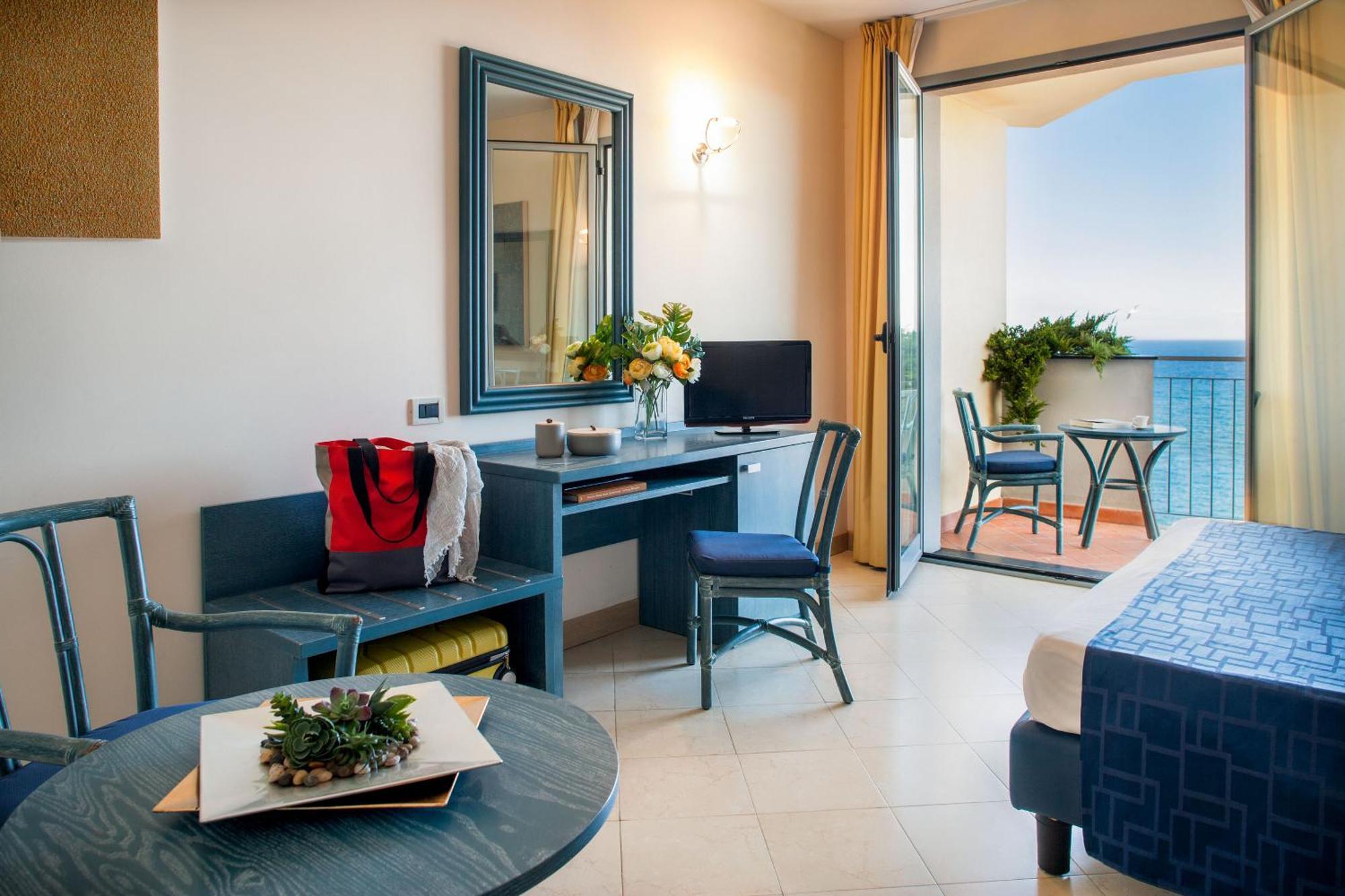 Superior Double or Twin Room Sea View