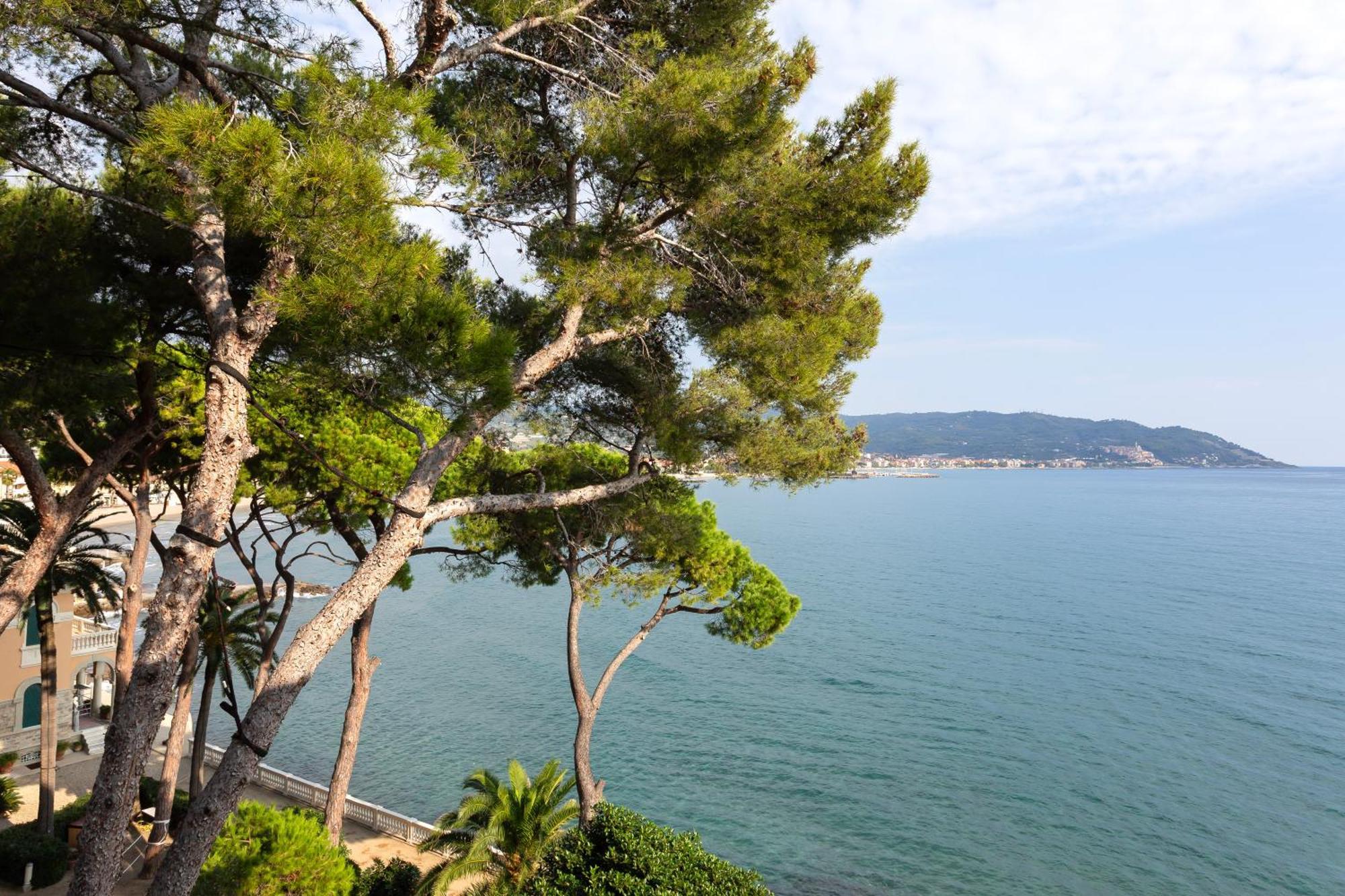 Double Room Lateral Sea View
