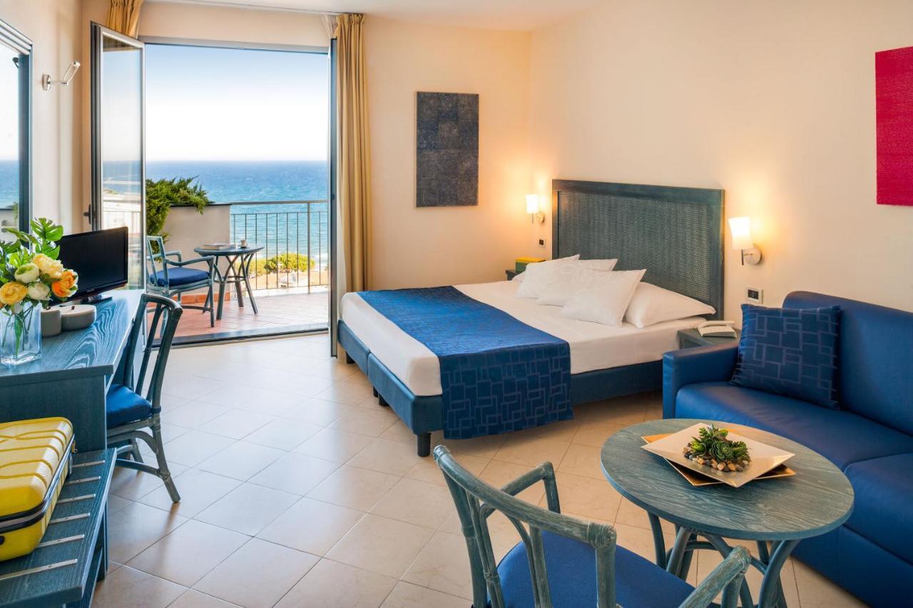 Superior Double or Twin Room Sea View